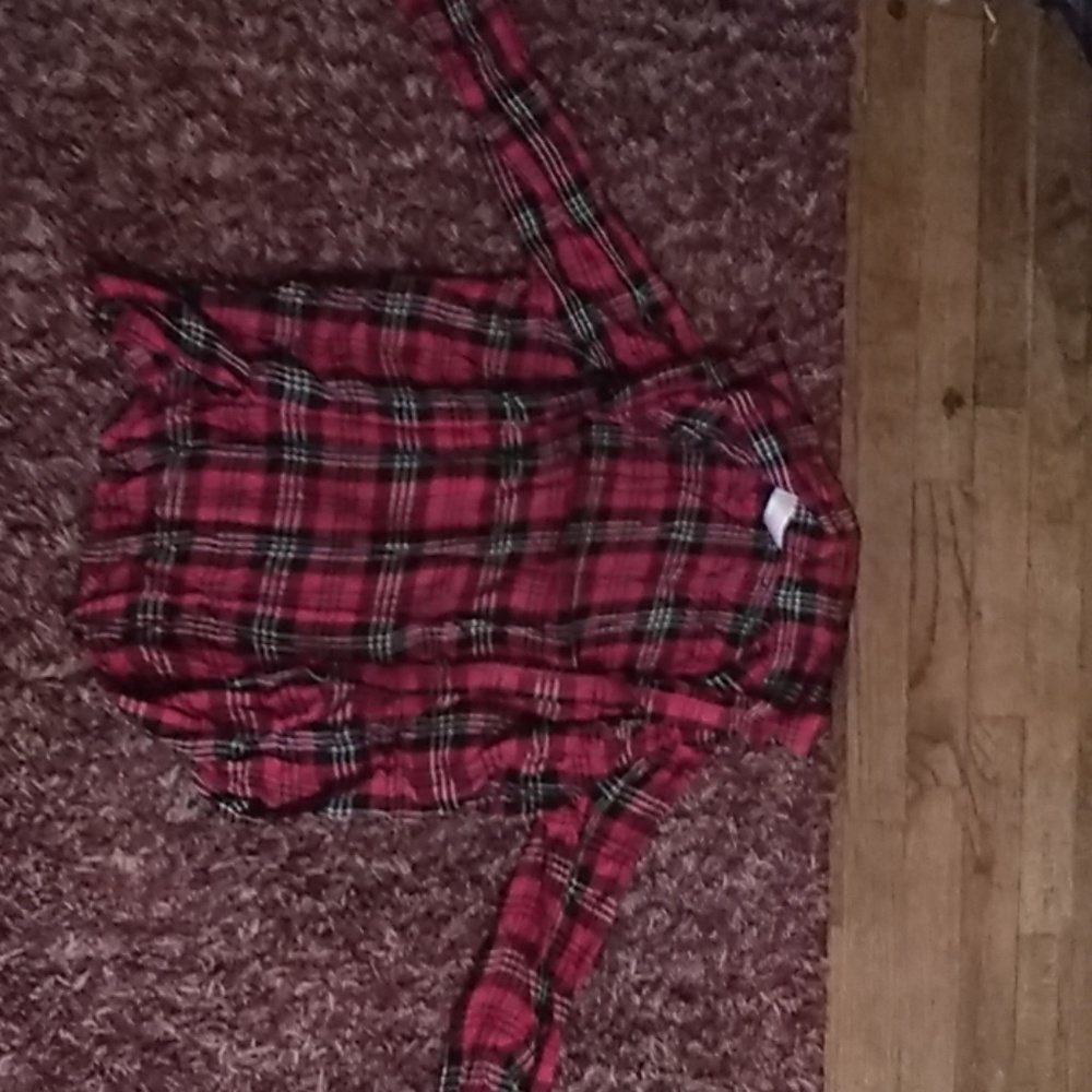 Alote of clothes I'm to lazy to post them all
